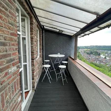 Апартаменты Au Beffroi Thuin